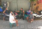 Babinsa Simomulyo Baru Intensifkan Komsos dan Himbauan Kewaspadaan Warga