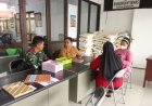 Babinsa Wonokusumo Perkuat Sinergi dengan Staf Kelurahan Demi Pelayanan Warga
