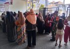 Babinsa Pegirian Dampingi Penyaluran Bantuan Beras Tahap 3 untuk Warga